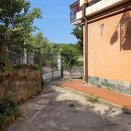 Casa Del Nespolo Lägenhet *